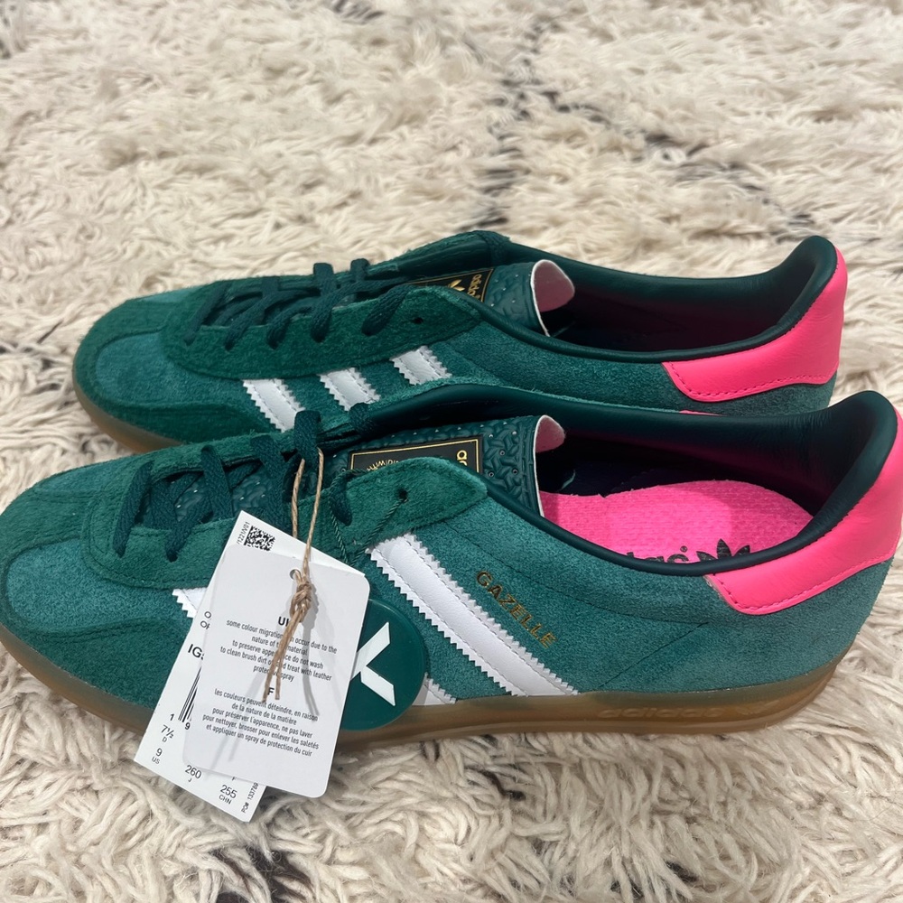 NWT Adidas Gazelle Indoor Womens US size 9